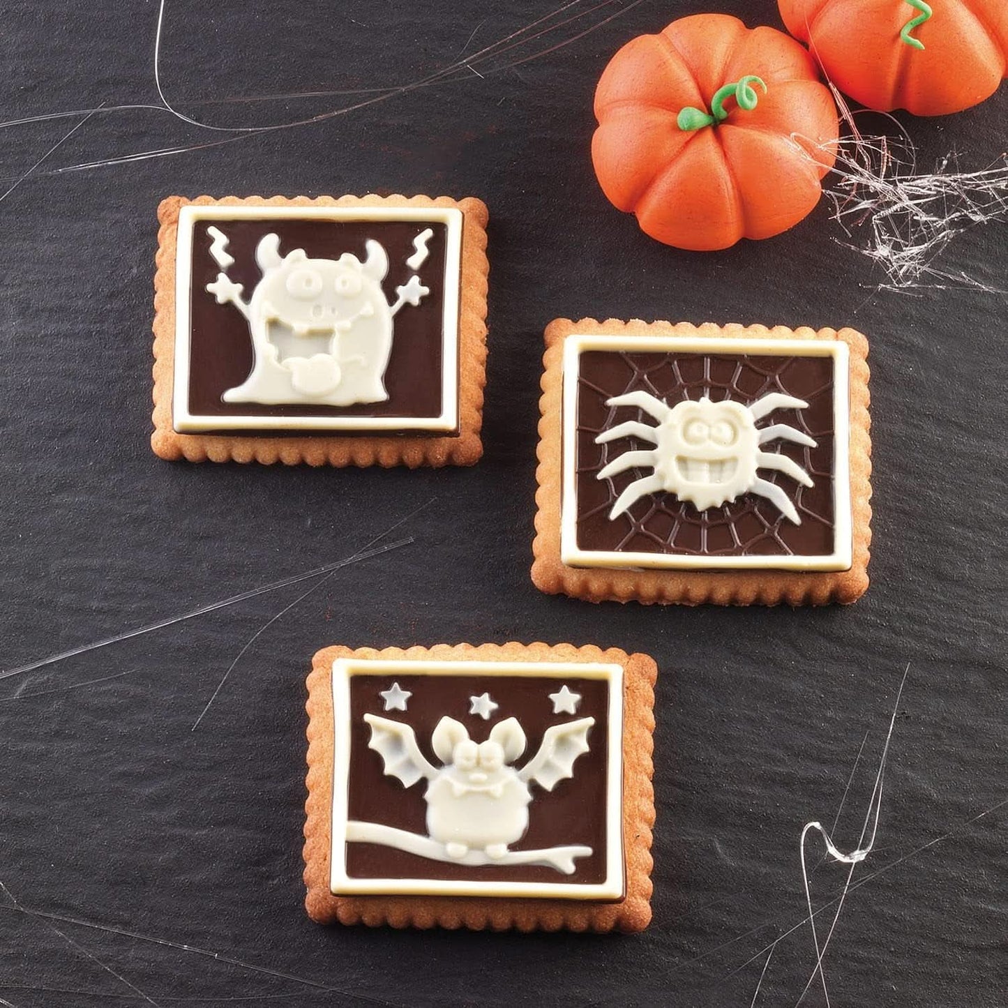 Silikomart 22.172.77.0165 CKC, 12 Chocolademonsters op Koekjes Keuken Naty Shop