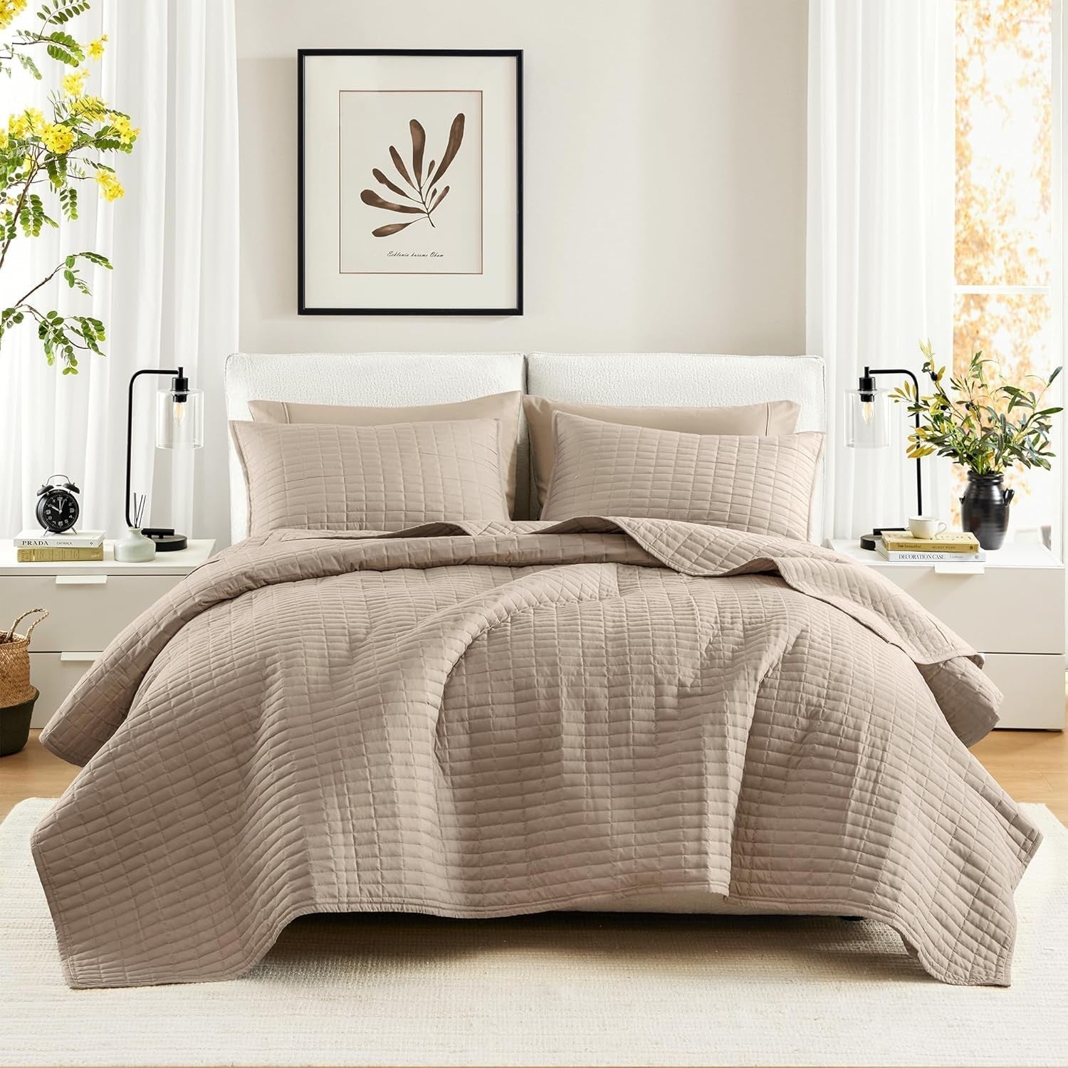 Comfort Spaces Kienna dekbedset Luxe dubbele steek zomerdeken Lichtgewicht zacht beddengoed voor het hele jaar Bijpassende kussenslopen Witte deken voor kingsize bedden (264,2 x 228,6 cm) Naty Shop Taupe Quilt King/Cal King (104"X90")