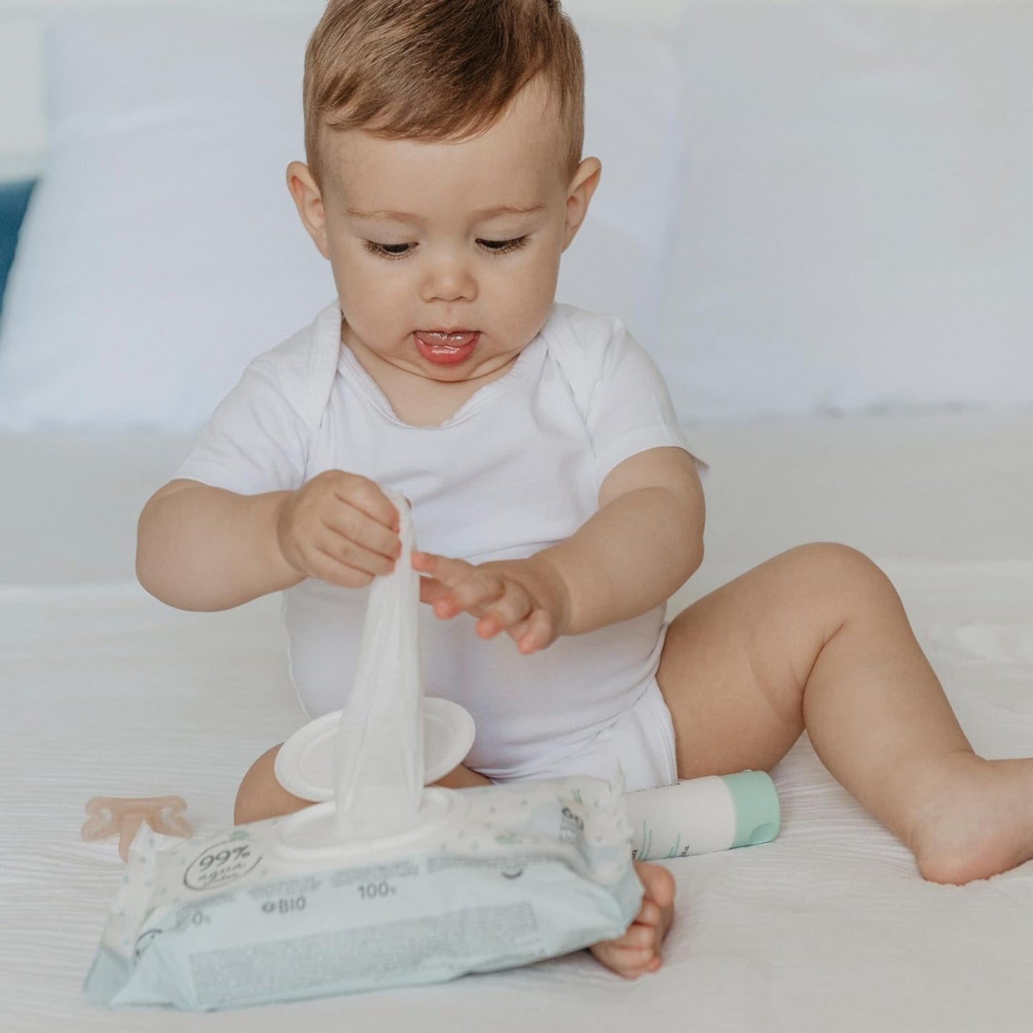 Suavinex Aqua Care Baby Natte Doekjes 60 Stuks Reinigingsdoekjes 99% Water Plantvezels Aloë Vera Geurvrij Alcoholvrij Dermatologisch getest Geschikt voor de gevoelige huid