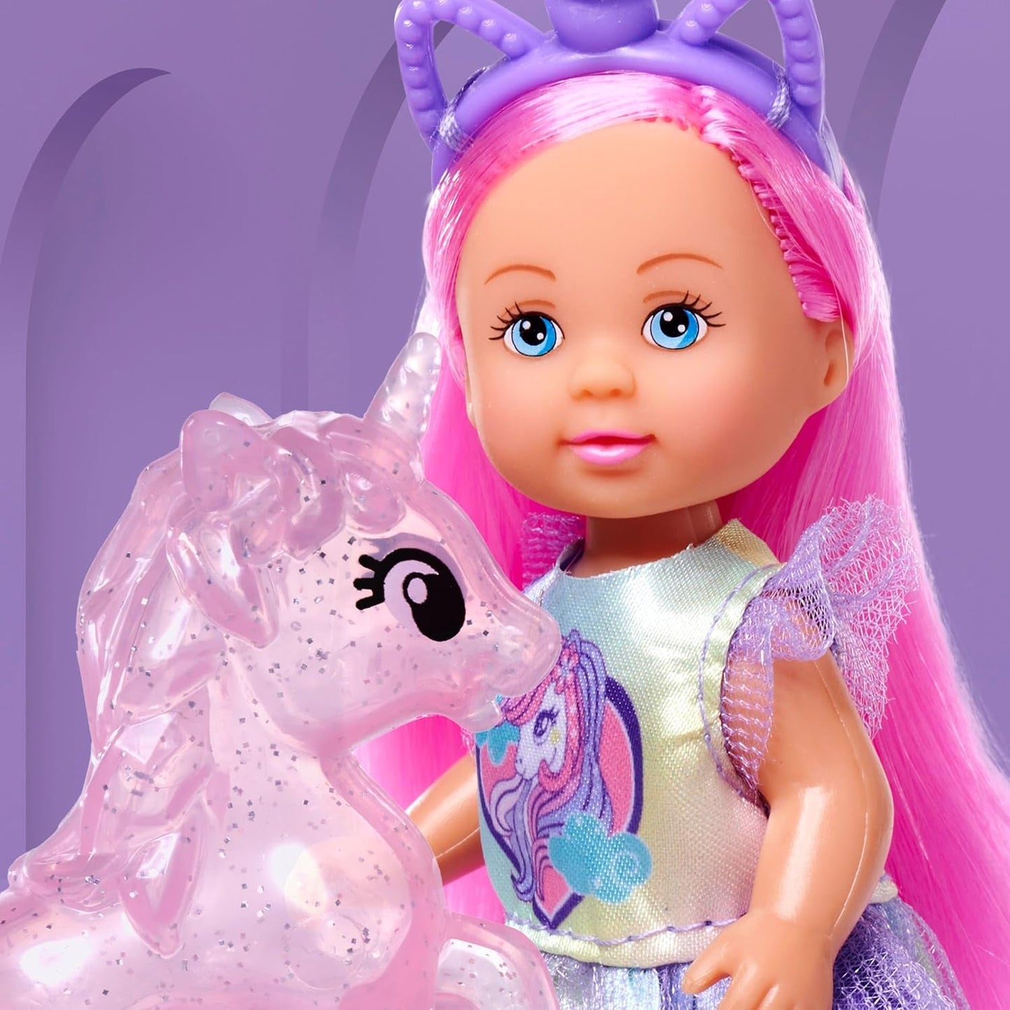 Simba Evi Love Eenhoorn speelpop met schattige eenhoornjurk met bijpassende hoofdband, inclusief een eenhoorn met stal, appels en een drinkfles, 12 cm, vanaf 3 jaar