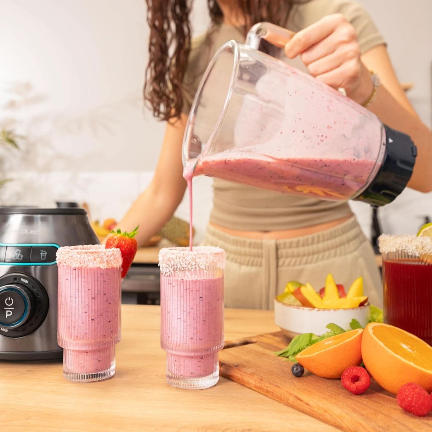 Cecotec Standmixer Power Zwart Titanium 2200MAX Smooth, 2200 W Maximale Leistung, 6 Klingen Aus Edelstahl, Ice-Crush-Funktion, Turbo- en Smoothie-Funktion, Autoclean-Funktion Kitchen Naty Shop