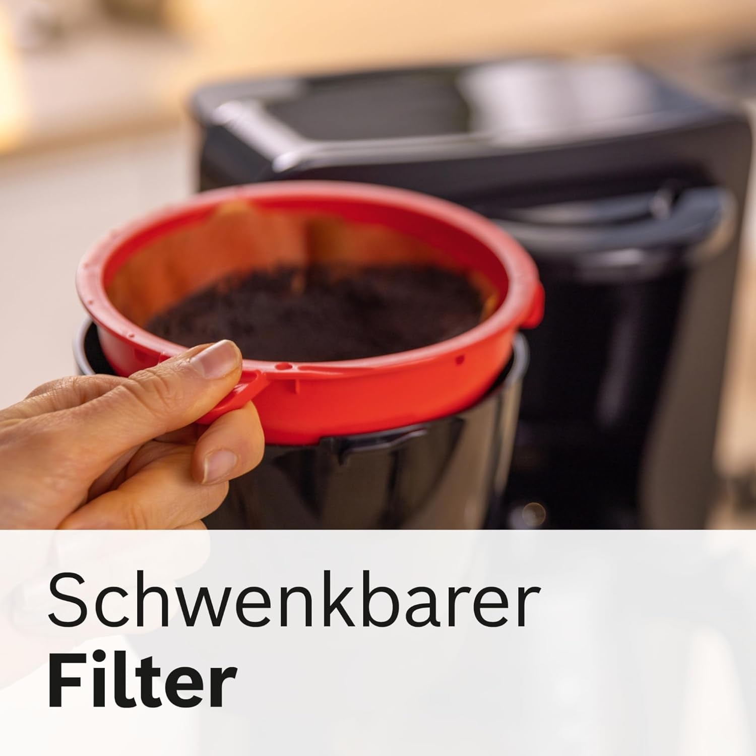 Bosch MyMoment TKA2M113 Filter-espressomachine, glazen karaf van 1,25 liter, 10-15 kopjes, warmhoudfunctie van 40 minuten, antidruppelsysteem, roterende filterhouder, afneembaar waterreservoir, 1200 watt, matzwart