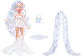 Bratz Holidayz Frosty Nightz - Chloe Doll (Collector's Edition) met echte outfits en accessoires