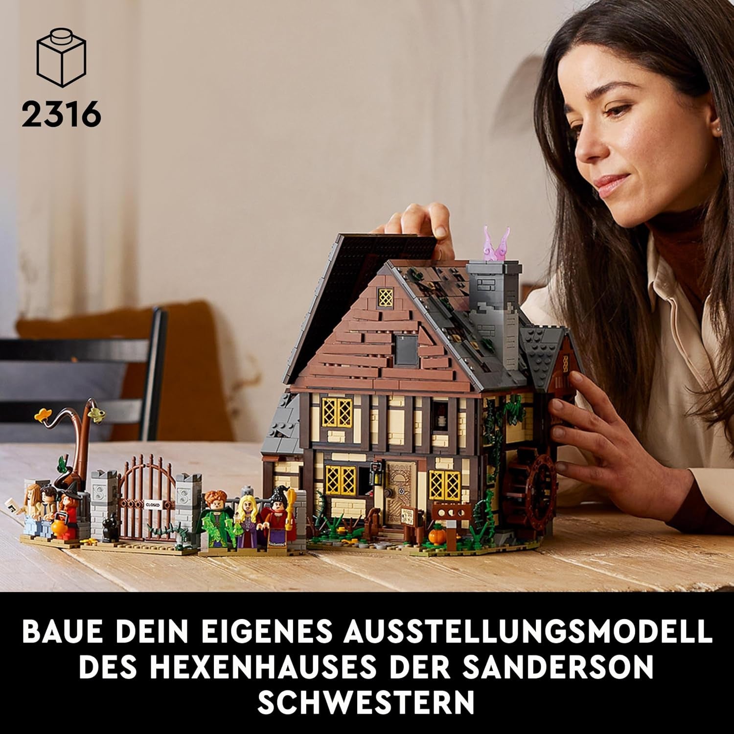 LEGO Ideas Hocus Pocus: Heksenhuisset van de Sanderson Sisters, collectie voor volwassenen met huis, 6 minifiguren en accessoires, vrouwelijk en mannelijk 21341 Bouwsets Besuche in LEGO-Store