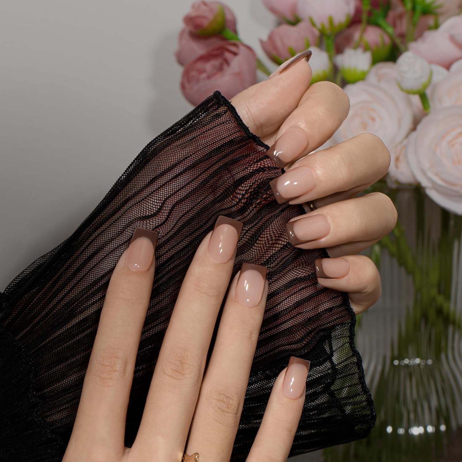 Korte Franse tip nepnagels - 30 stuks zwarte nagels om op korte vierkante nagels te lijmen, Franse tip nepnagels met lijm, vierkante kunstnagels set voor dames