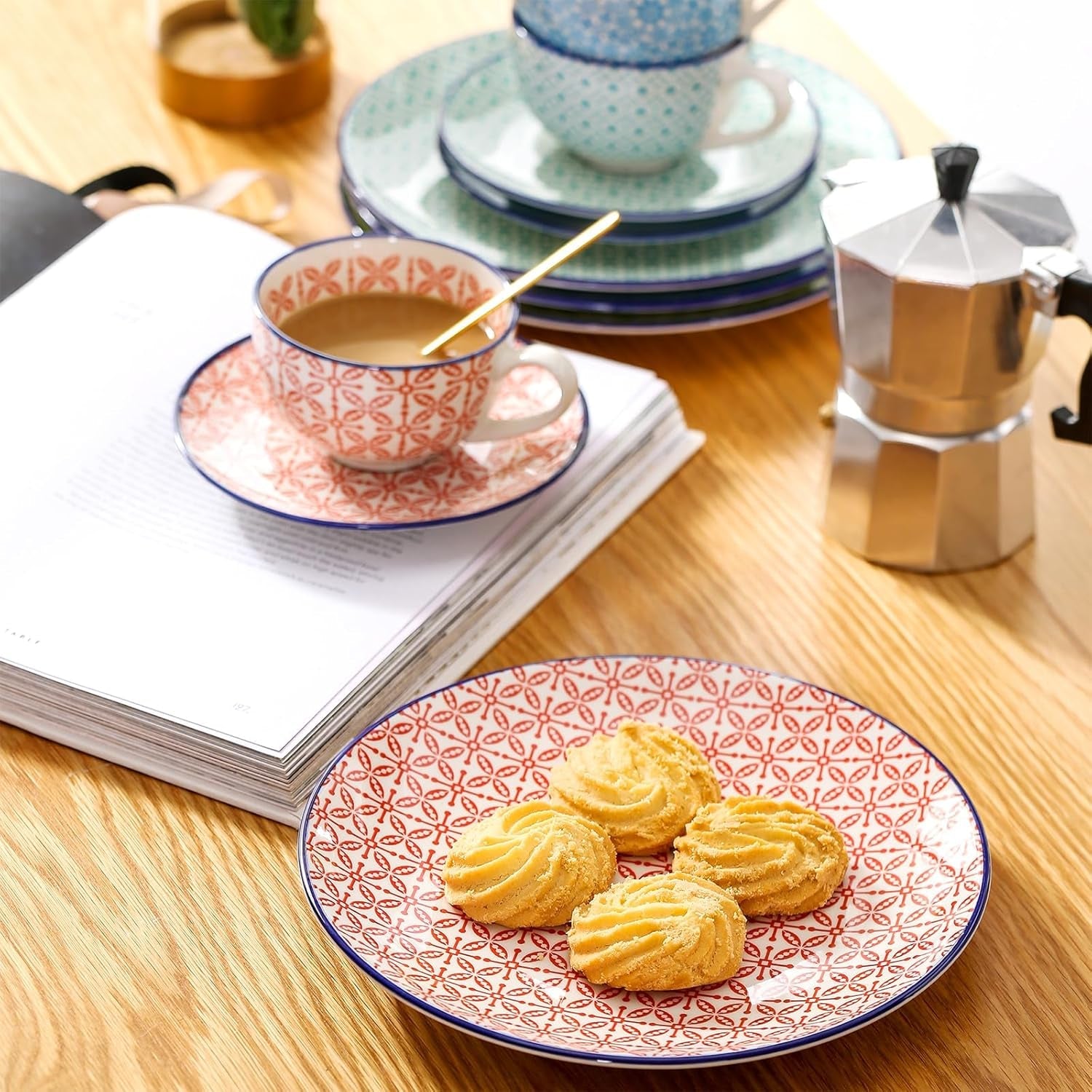 Vancasso Macaron porseleinen koffieset, 12-delig kleurrijk koffieservies voor 4-12 personen, kopjesset, inclusief koffiekopjes, schotels en dessertborden