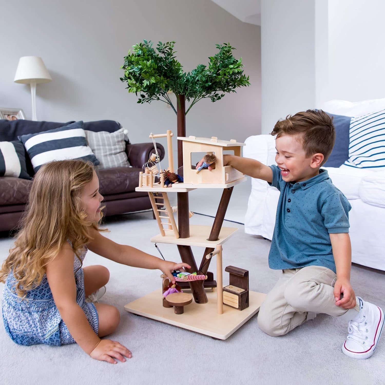 Everearth Houten Boomhut - Poppenhuis voor kinderen vanaf 3 jaar - Duurzaam speelhuis met accessoires - Fsc®-gecertificeerd - Perfect houten speelgoed voor fantasierijk spelen - Poppenhuismeubilair EE33767 Naty Shop Poppenhuizen
