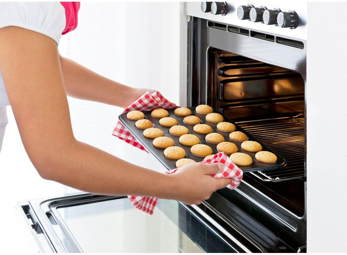 Zenker 6541 Zwart Metallic 24Er Mini-Muffinform – Antihaftbeschichte Für Perfekte Mini-Muffins, Ø 4,5 Cm, ​​Made in Germany Vormen en bakplaten Naty Shop