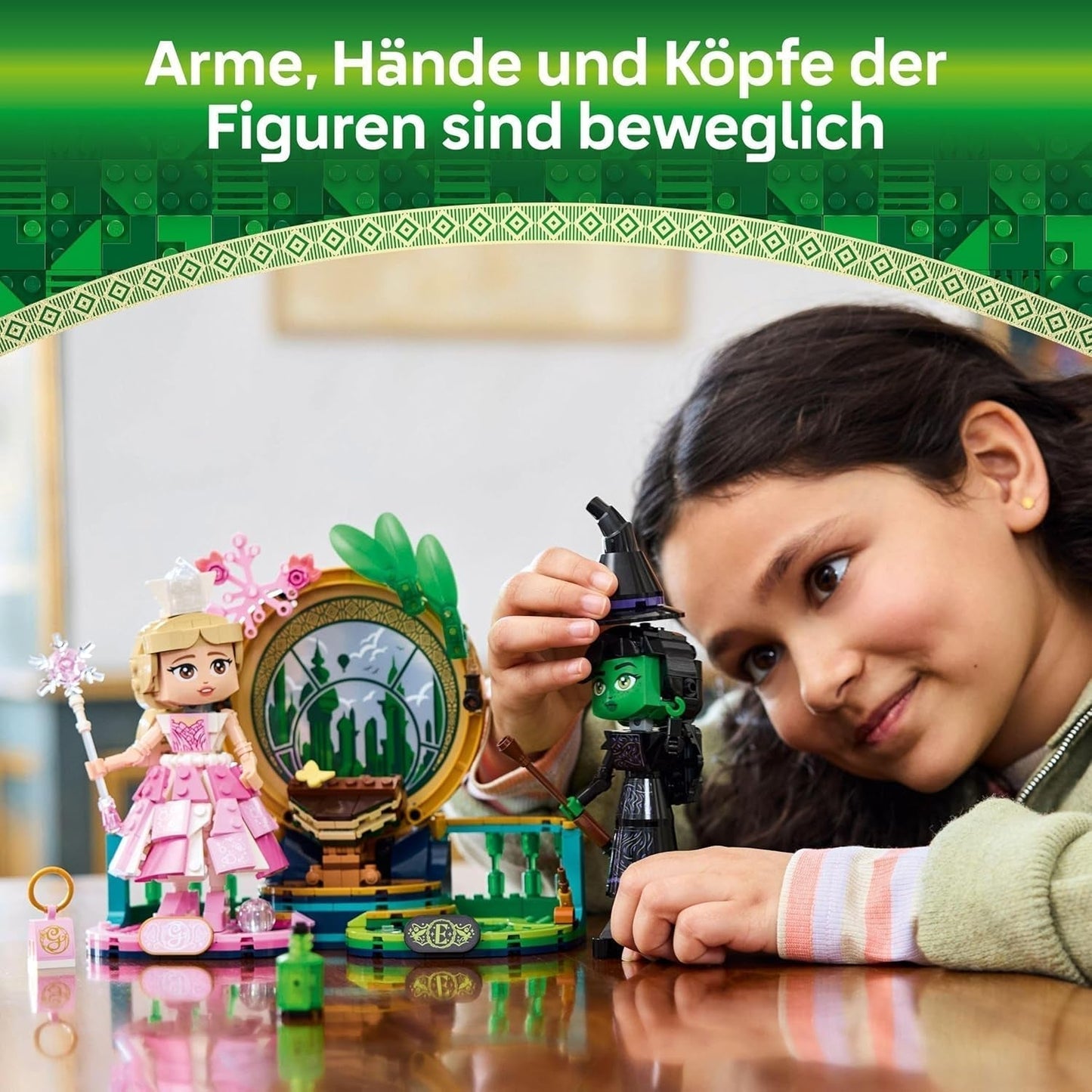 LEGO Wicked Elphaba en Glinda poppen - Heksen van Oz verzamelfiguur speelgoed - creatief cadeau voor meisjes ouder dan 10 en fans van de film - 75682 Bouwsets Besuche in LEGO-Store