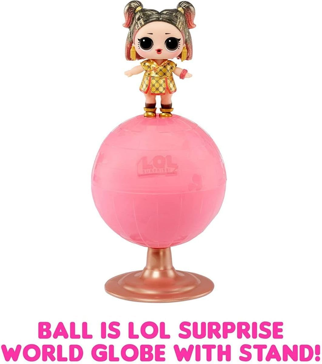 LOL Verrassing! World Travel Tots - Modepop met 8 verrassingen - Geheime boodschap, mode, accessoires en meer - Verzamelbaar, willekeurig assortiment - Cadeau voor kinderen vanaf 4 jaar