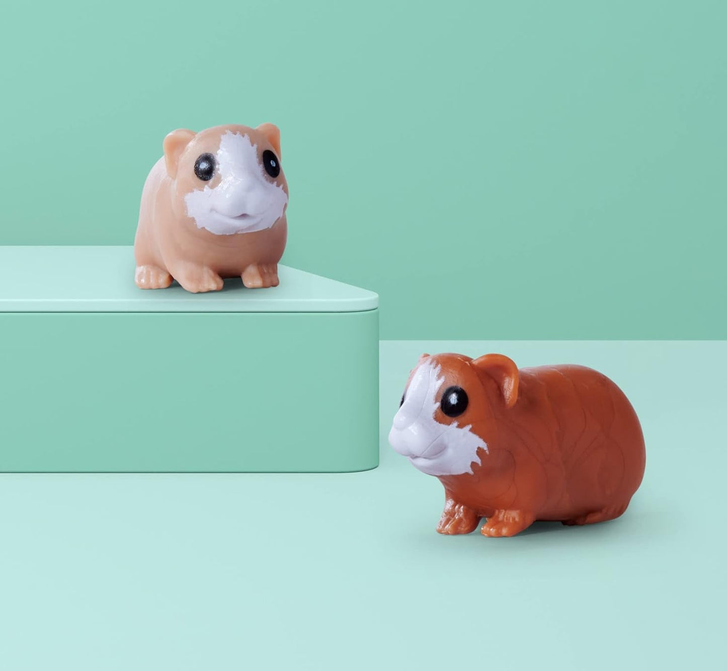 Simba Evi Love cavia's speelpop met twee cavia's en huis, waterfles en wortels, 12 cm, vanaf 3 jaar