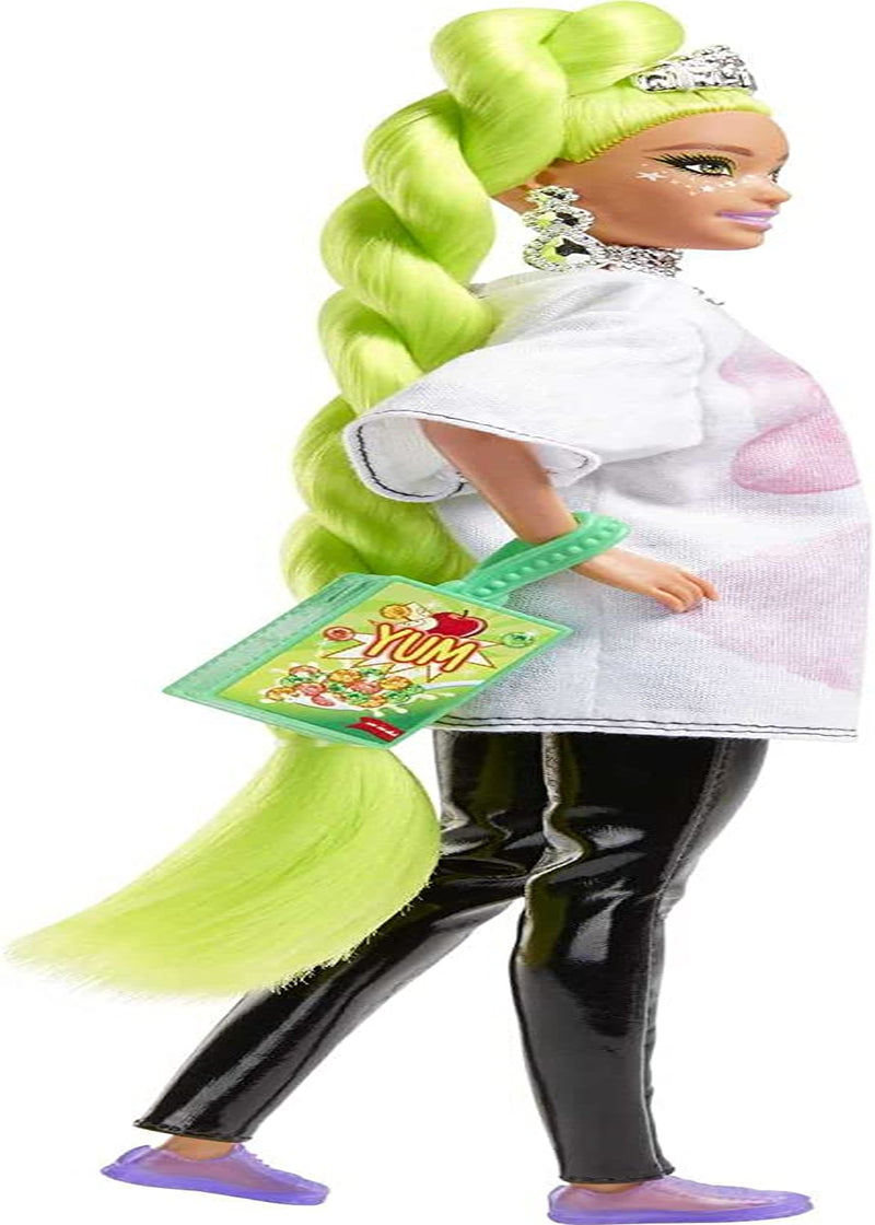 Barbie HDJ44 - Extra #11 pop in oversized T-shirt en legging met papegaai, extra lang neongroen haar en accessoires, flexibele gewrichten, cadeauspeeltje voor kinderen vanaf 3 jaar Naty Shop-poppen