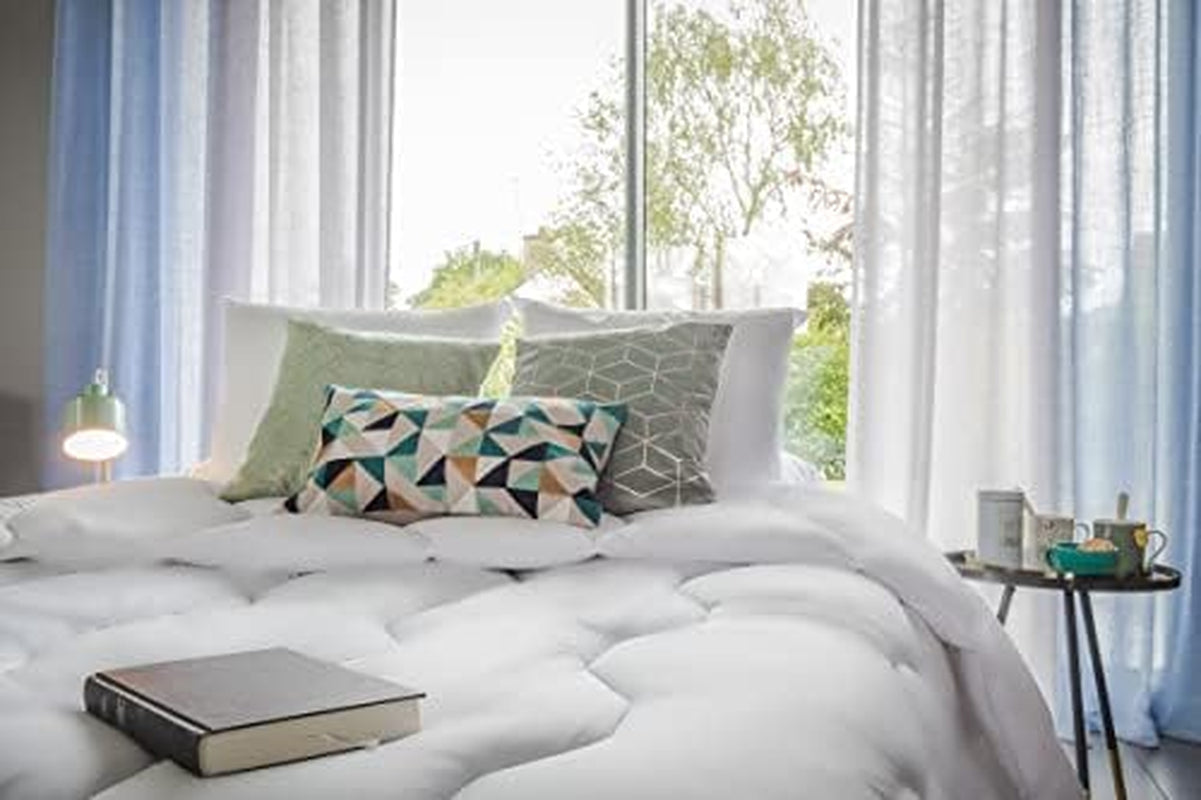 Blanrève - Aerelle Blue Dekbed - Ultra zacht - donzig en comfortabel - voor tweepersoonsbed - ecologisch - comfortvezel die goed is voor de oceanen 240 X 220 Cm Dekbedden en dekbedden Naty Shop
