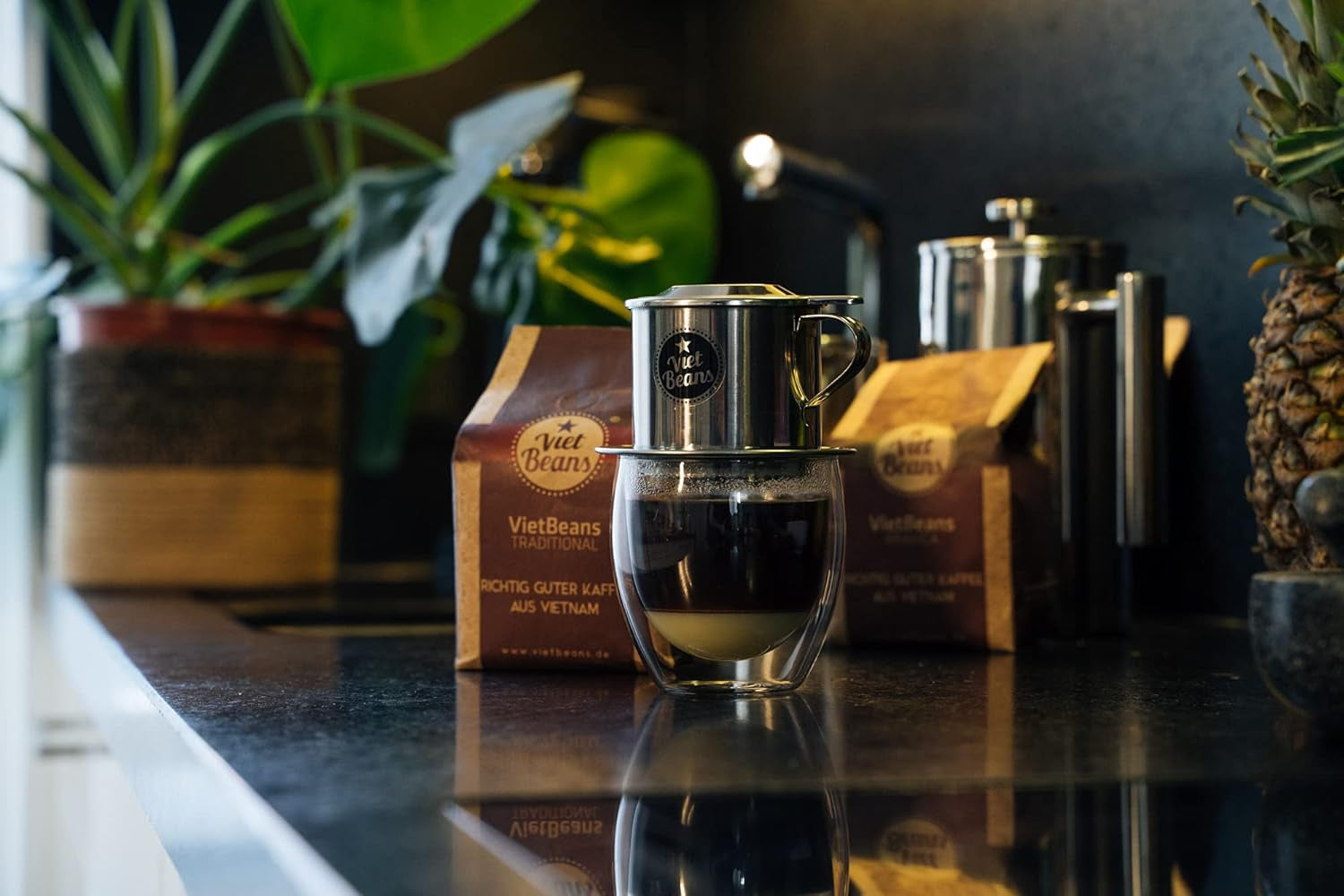 VietBeans Traditional – Ganze Kaffeebohnen – Traditionelle Trommelröstung - Hochwertiger vietnameesischer Kaffee – Geeignet für Fullyautomaten - 250g