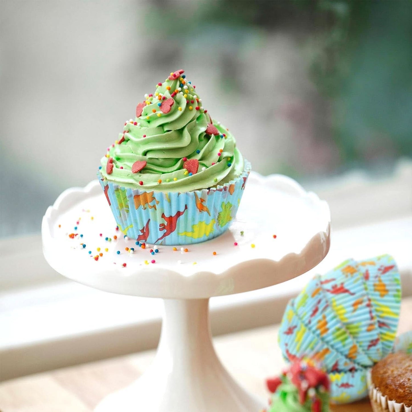 Günthart Dino set, 55 gram + 50 papieren cupcakevormpjes Sprinkles Naty Shop