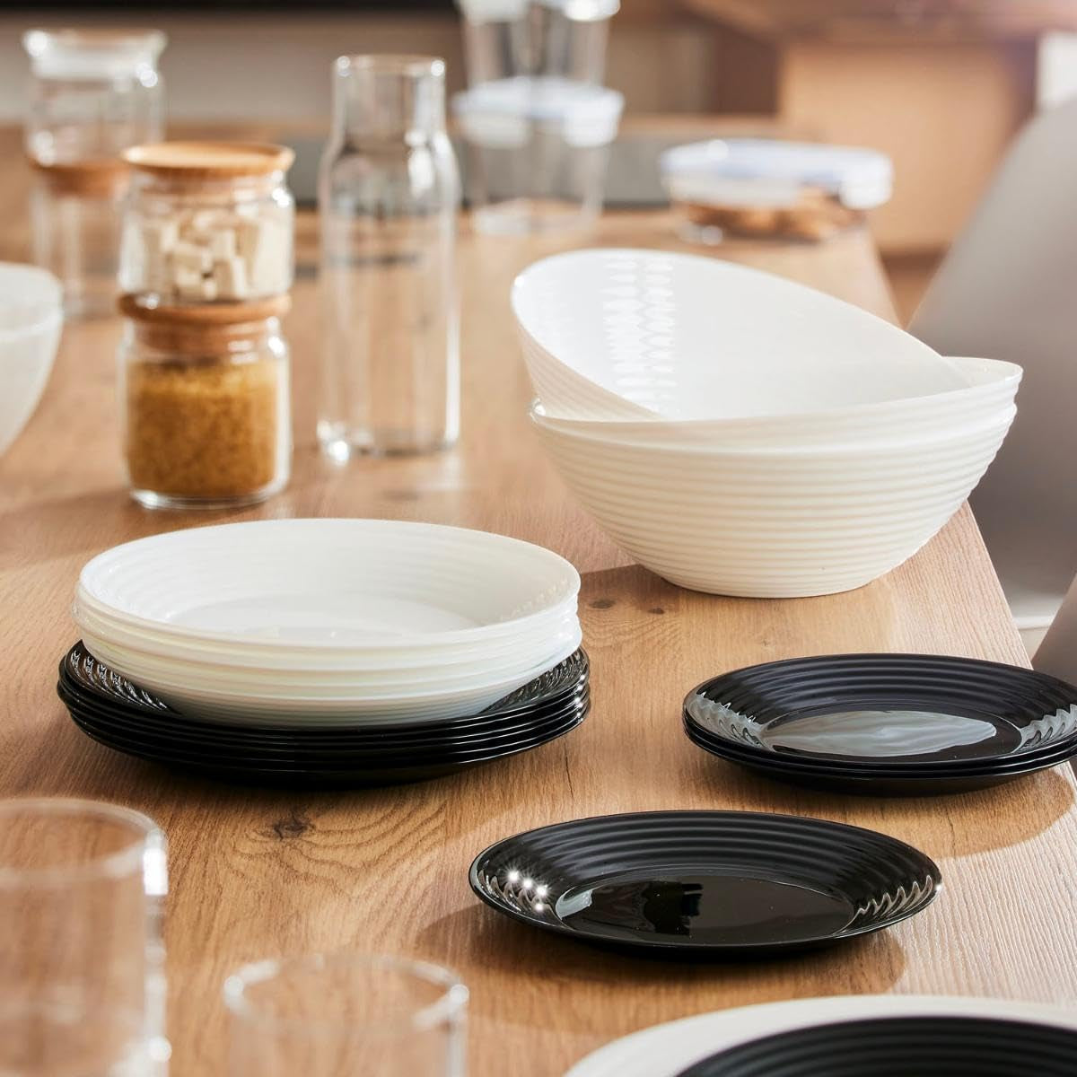 Harena N&b Glasgeschirr, 18-teilig, voor 6 personen, wit en zwart