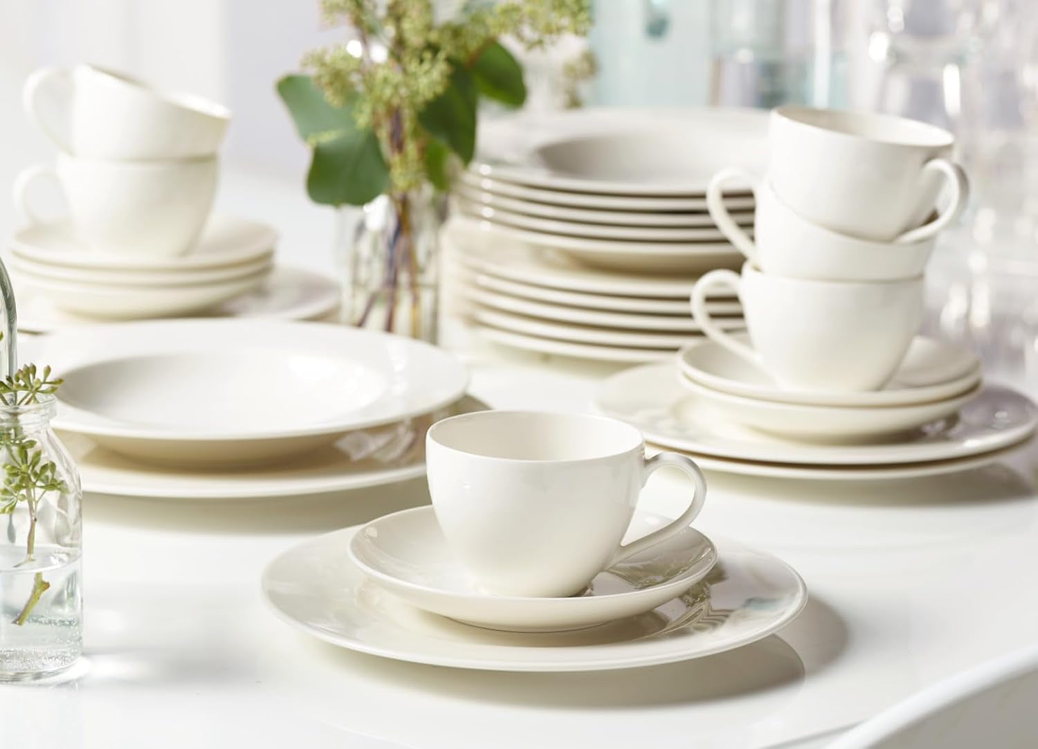 vivo - Villeroy & Boch Groep - Basic Wit 30-delig servies, vaatwasser- en magnetronbestendig, Wit servies, Koffieservies, Keramiek, Borden, Kopjes, Premium porselein