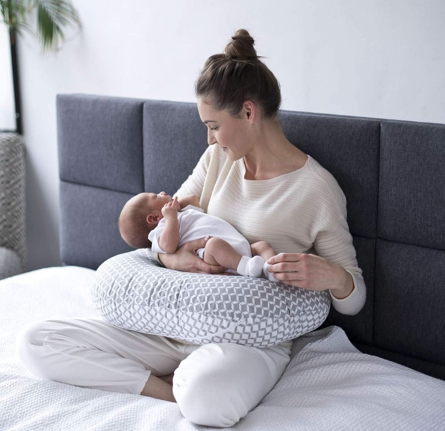 Ergonomisch voedingskussen, Oeko-Tex Standard 100, beige Accessoires Voeding en borstvoeding Bebe Naty Shop