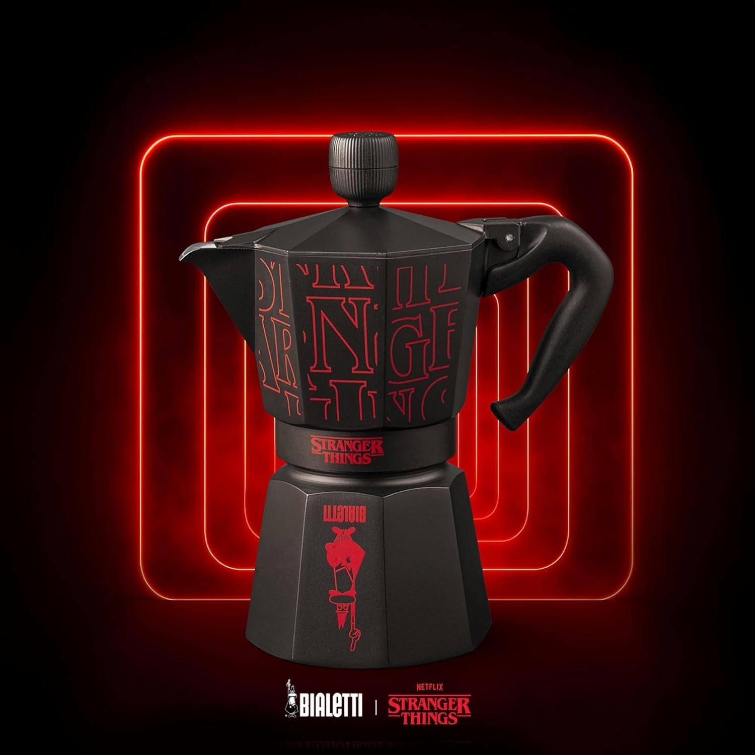 Bialetti Moka Express Stranger Things 6-kops koffiezetapparaat, muziekknop met USB-C oplaadfunctie, niet geschikt voor inductiekookplaten, 6 kopjes (270 ml), zwart