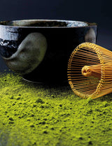Premium biologische matcha uit Japan, ceremoniële kwaliteit, vrij van pesticiden, extra fijn poeder in doos van 30 g, intense en delicate smaak van groene thee, geschikt voor latte, smoothie, ceremoniële kwaliteit