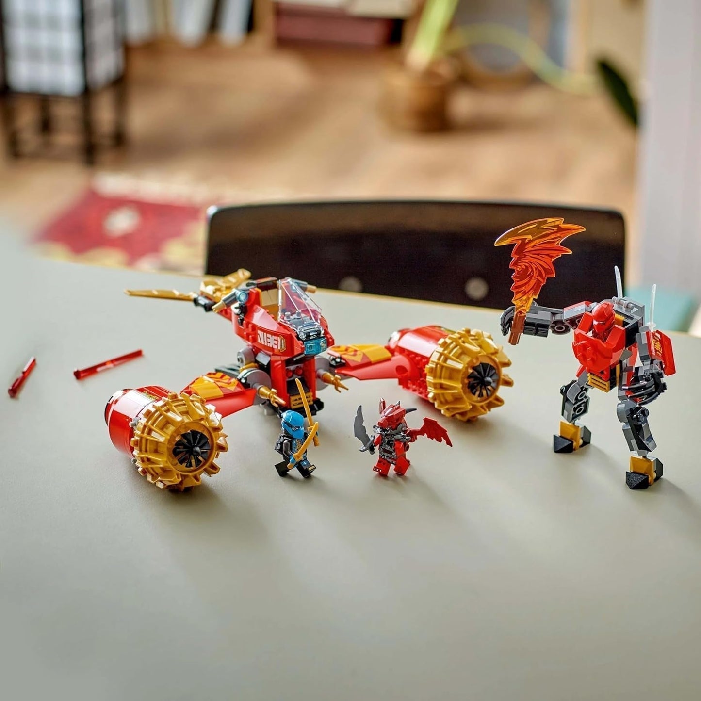 LEGO NINJAGO Kai's Storm Rider Mecha - Vliegend motorspeelgoed met 3 minifiguren - Mecha met beweegbaar hoofd, armen en benen - Bouwspeelgoed - Cadeau voor jongens en meisjes vanaf 7 jaar 71830 Bouwsets Besuche den LEGO-Store