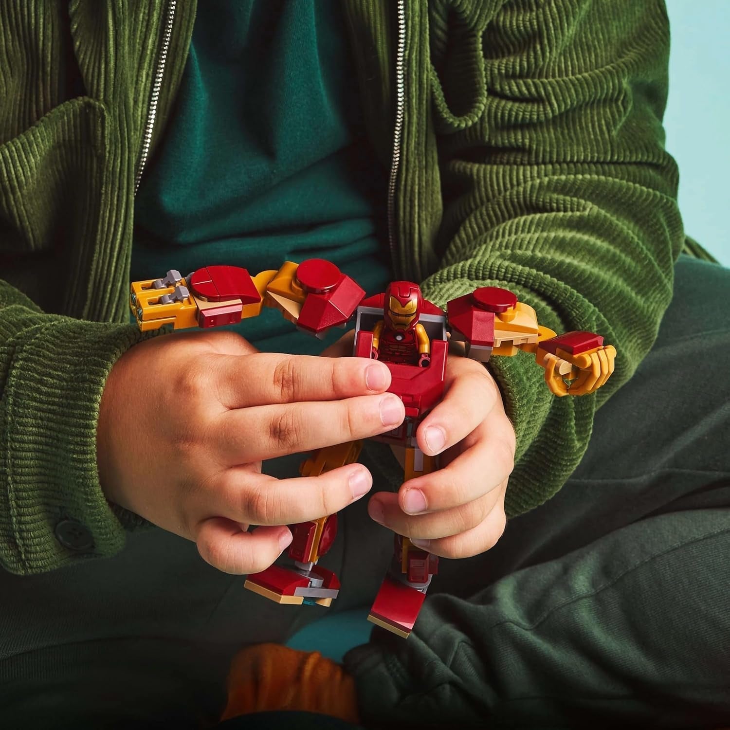 LEGO Marvel Iron Man Mech versus. Ultron - Superheldenspeelgoed met 2 minifiguren - Actiefiguur met beweegbare armen, benen en vingers - Cadeau voor jongens en meisjes vanaf 6 jaar 76307 Beschouw de LEGO-Store bouwsets