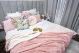 HOMLA Pluizige en warme rode fleecedeken - voor bank en bed Comfortabele deken Sofadeken Woonkamerdeken - gemakkelijk te onderhouden 150 X 200 cm Roze Bedden en Dekens Besuche den HOMLA-Store