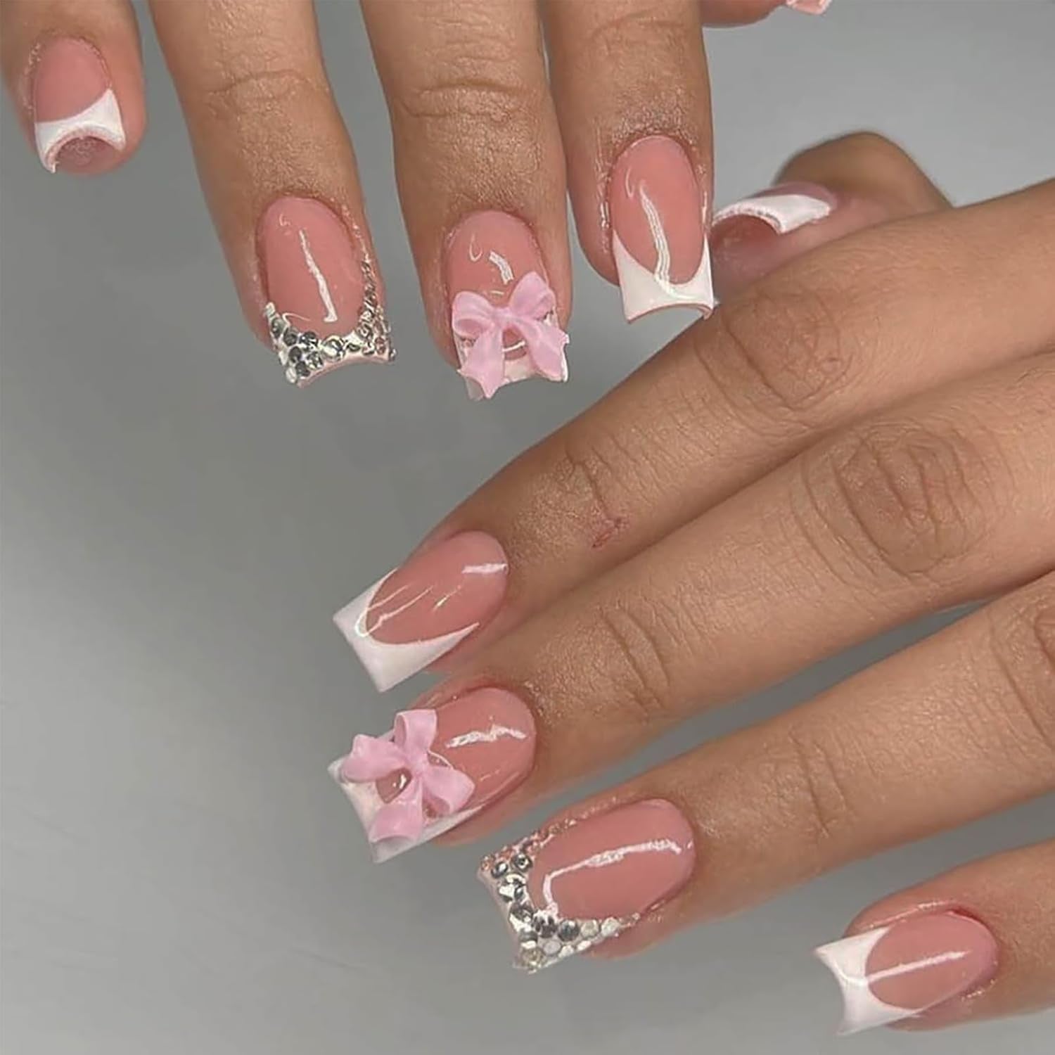 24 stuks roze diamanten boog French manicure tabletten vierkante nagels strass patroon naakt roze kunstnagels volledige dekking lijm manicure