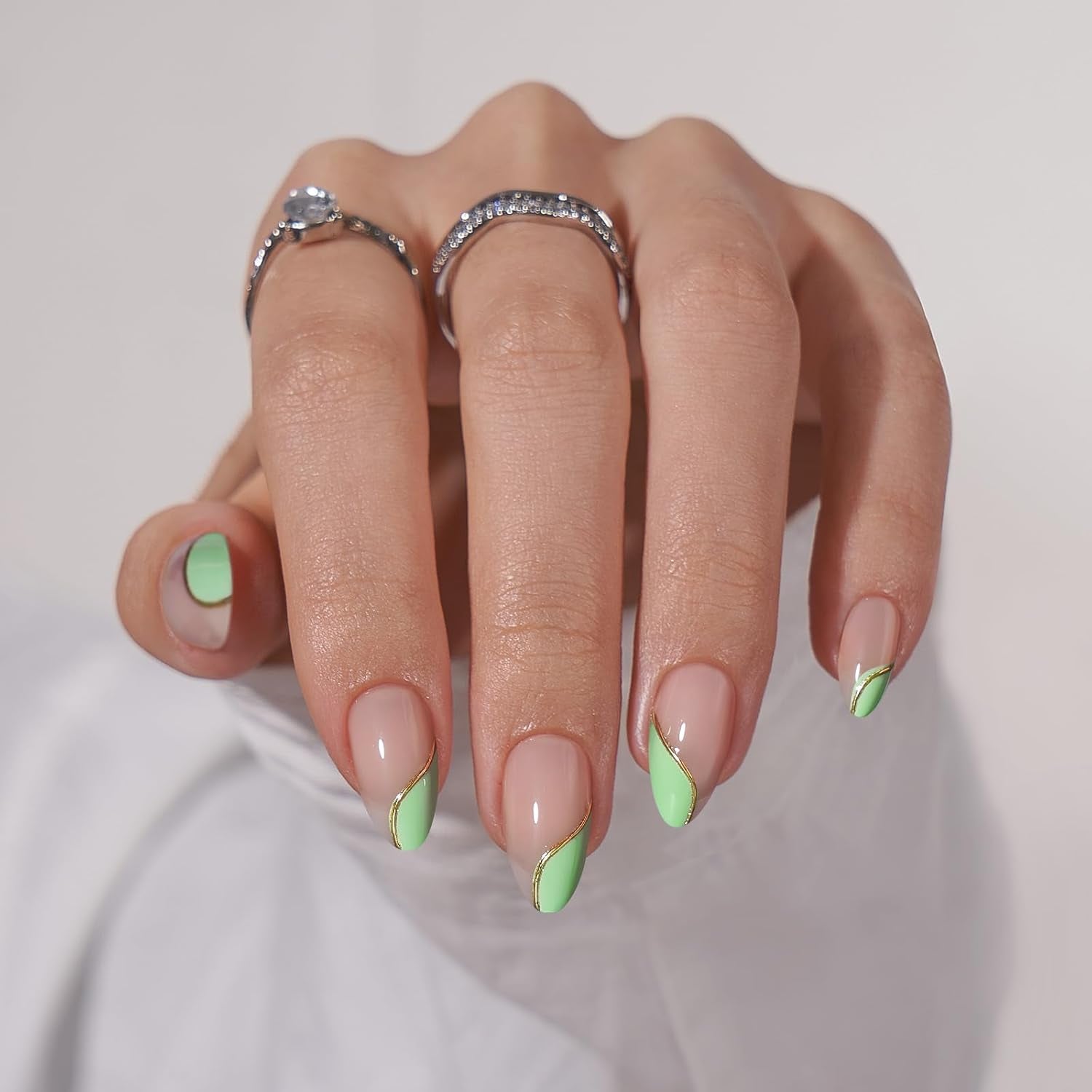 Btartbox Korte vierkante kunstnagels Baby Boomer lijm op witte gradiënt roze kunstnagels Korte kunstnagels met nagellijm 30 stuks vierkante kunstnagels