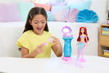 Mattel Disney Princess Toys, zeemeermin Ariël modepop met afneembare staartvin, kaptafel met 5 herhaalbare pop-up verrassingen en 5 accessoires, JBF86