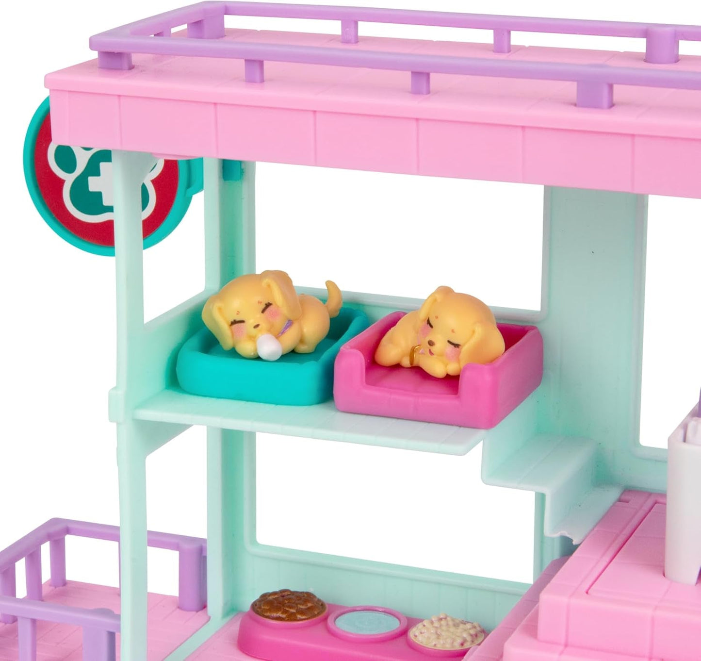 Little Live Pets Mama Surprise Families Baby Clinic-speelset, inclusief 3 retriever-pups, magische, dubbelzijdige speelset (27,8 cm breed, 23,8 cm hoog). Voeden, baden en spelen, cadeau voor kinderen Actiefiguren Naty Shop