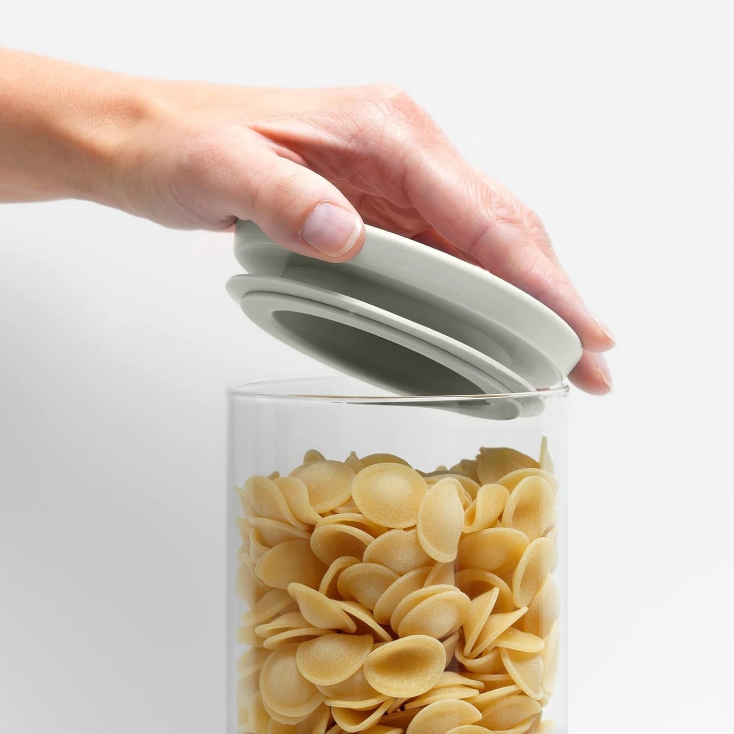 Brabantia - Stapelbare Glazen Container met Deksel - Set van 3 - Voedselopslag - Houdt Voedsel Langer Vers - Siliconen Afdichting - Vaatwasmachinebestendig - Donkergrijs/Lichtgrijs/Jadegroen - 0,3L/0,6L/1,1L Voedselbewaardozen Naty Shop
