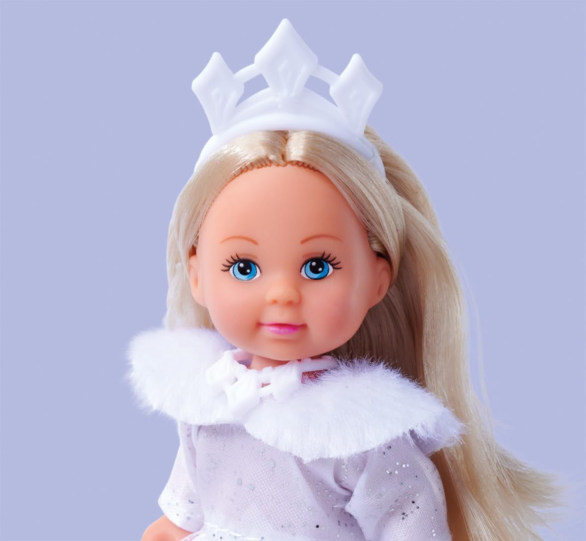 Simba Evi Princess of Love's Dreams, speelpop in een dromerige winterjurk met bontrand en glitterelementen, 12 cm, vanaf 3 jaar