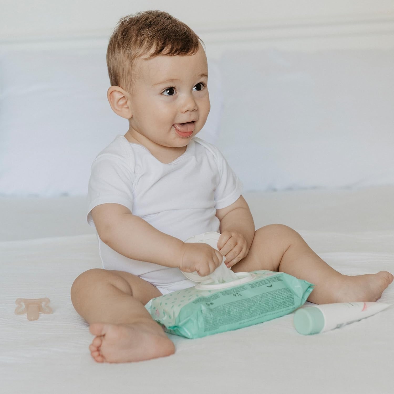 Suavinex 14 stuks 60 vochtige babydoekjes (in totaal 840 doekjes), hydraterend, geschikt voor atopische huid, 95% natuurlijke ingrediënten