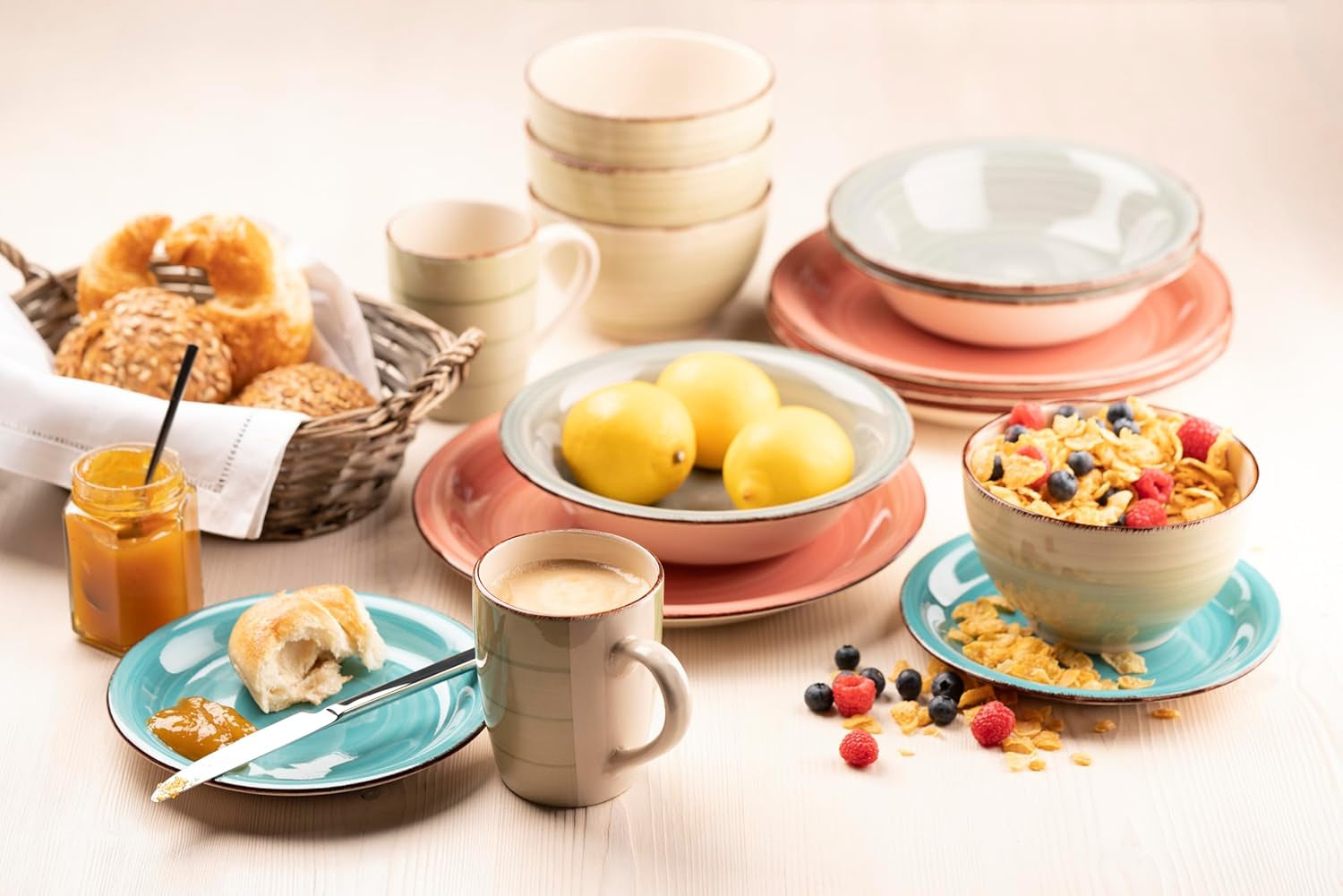 MÄSER 931495 Bel Tempo II serviesset voor 6 personen met moderne vintage look, 12-delig servies, handgeschilderd, roze, steengoed