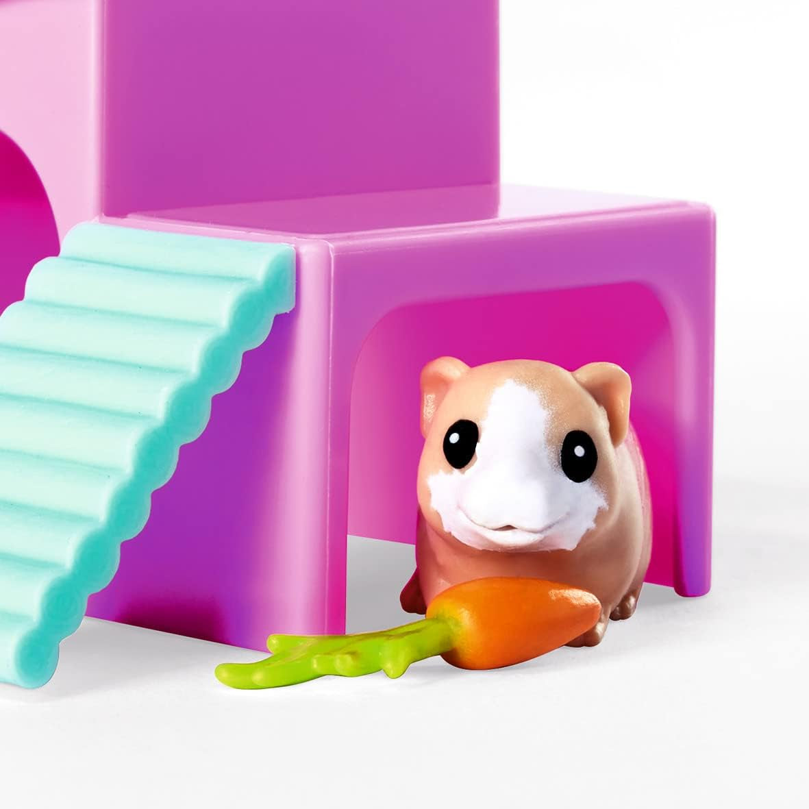 Simba Evi Love cavia's speelpop met twee cavia's en huis, waterfles en wortels, 12 cm, vanaf 3 jaar