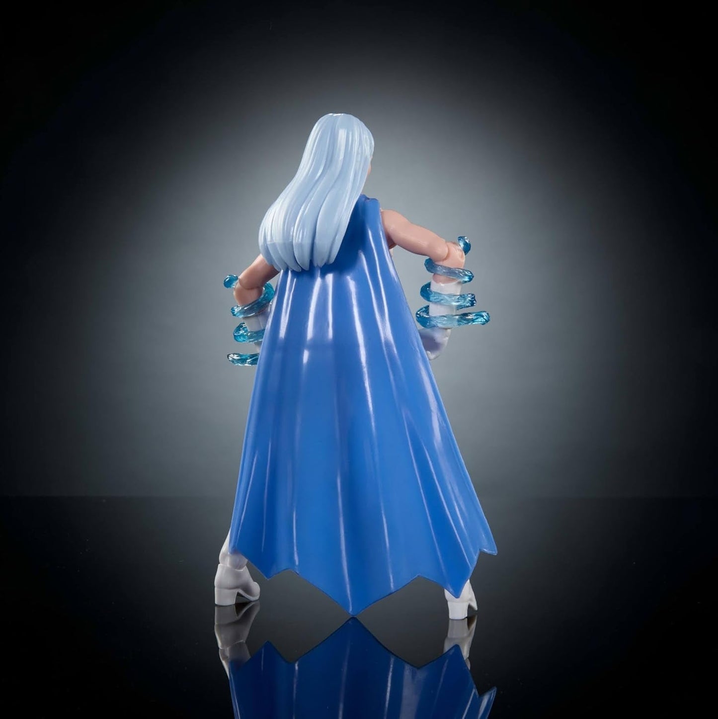 Masters of the Universe Origins Action Figure Cartoon Collection Frosta, ongeveer 14 cm groot, uit de tv-serie uit de jaren 80, prinses van de macht met ijskracht, gedetailleerd ontwerp en cape, JBM87 Actiefiguren Naty Shop