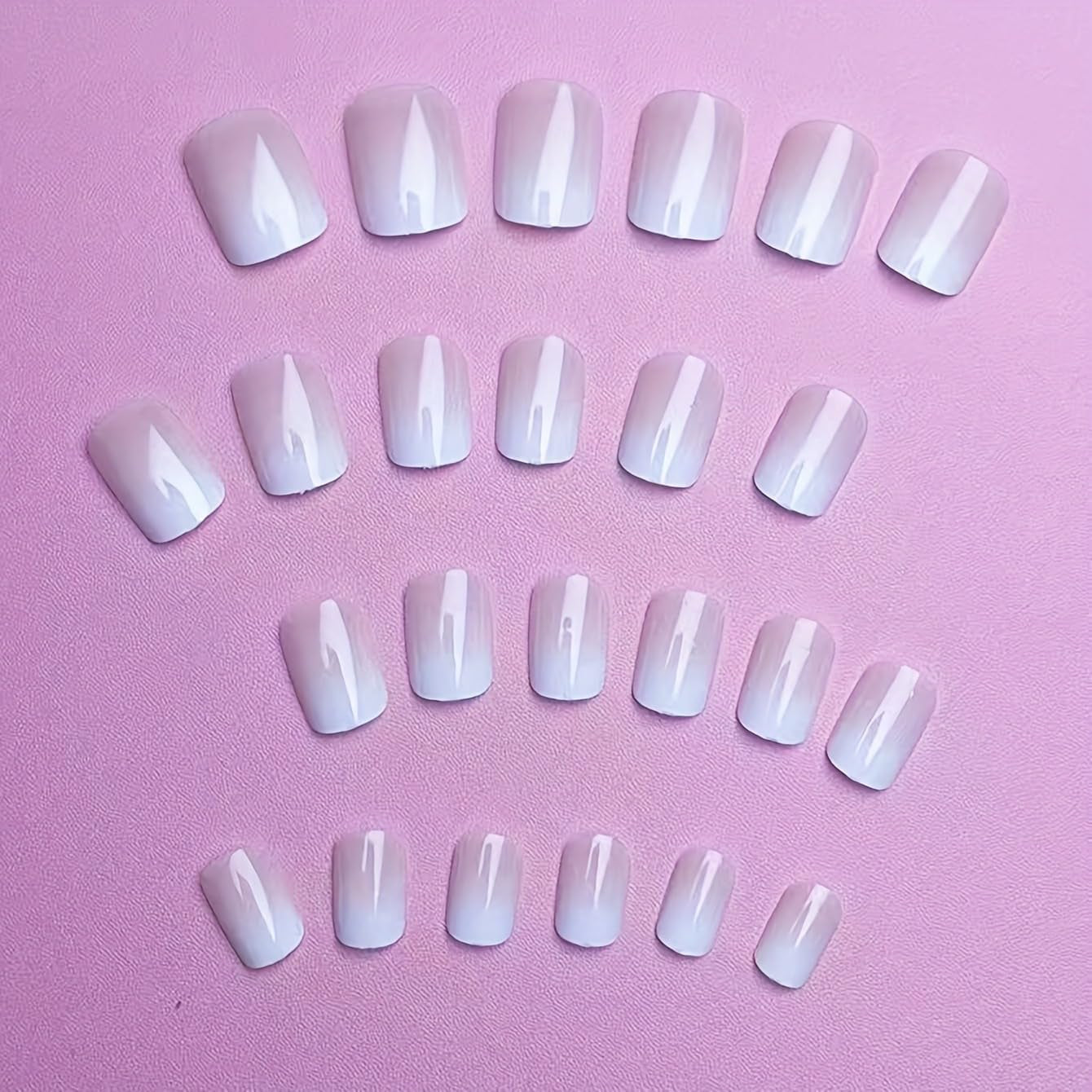 Zelfklevende kunstnagels set - Franse kunstnagels - 24 stuks Kort Vierkant Ontwerp Wit Roze Gradiënt Kunstnagels Ballerina Manicure (Kort Roze Gradiënt)