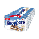 Witte en Zwarte Knoppers – 8 x 25 g – Wafelschijfjes gevuld met donkere cacaowafels, stukjes zwarte koekjes, melk en nougatcrème