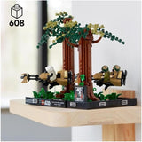 LEGO 75353 Star Wars Pursuit on Endor - Dioramaset, Return of the Jedi met Luke Skywalker, Princess Leia & Scout Trooper en Speeder Bikes, bouwsets ter ere van het 40-jarig jubileum Besuche in LEGO-Store