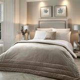 SOIRE'E Soiree Melanie sprei, fluweel, 150 X 220 cm, leisteen Bedden en dekens SOIRE'E Linnen 150Cm X 220Cm