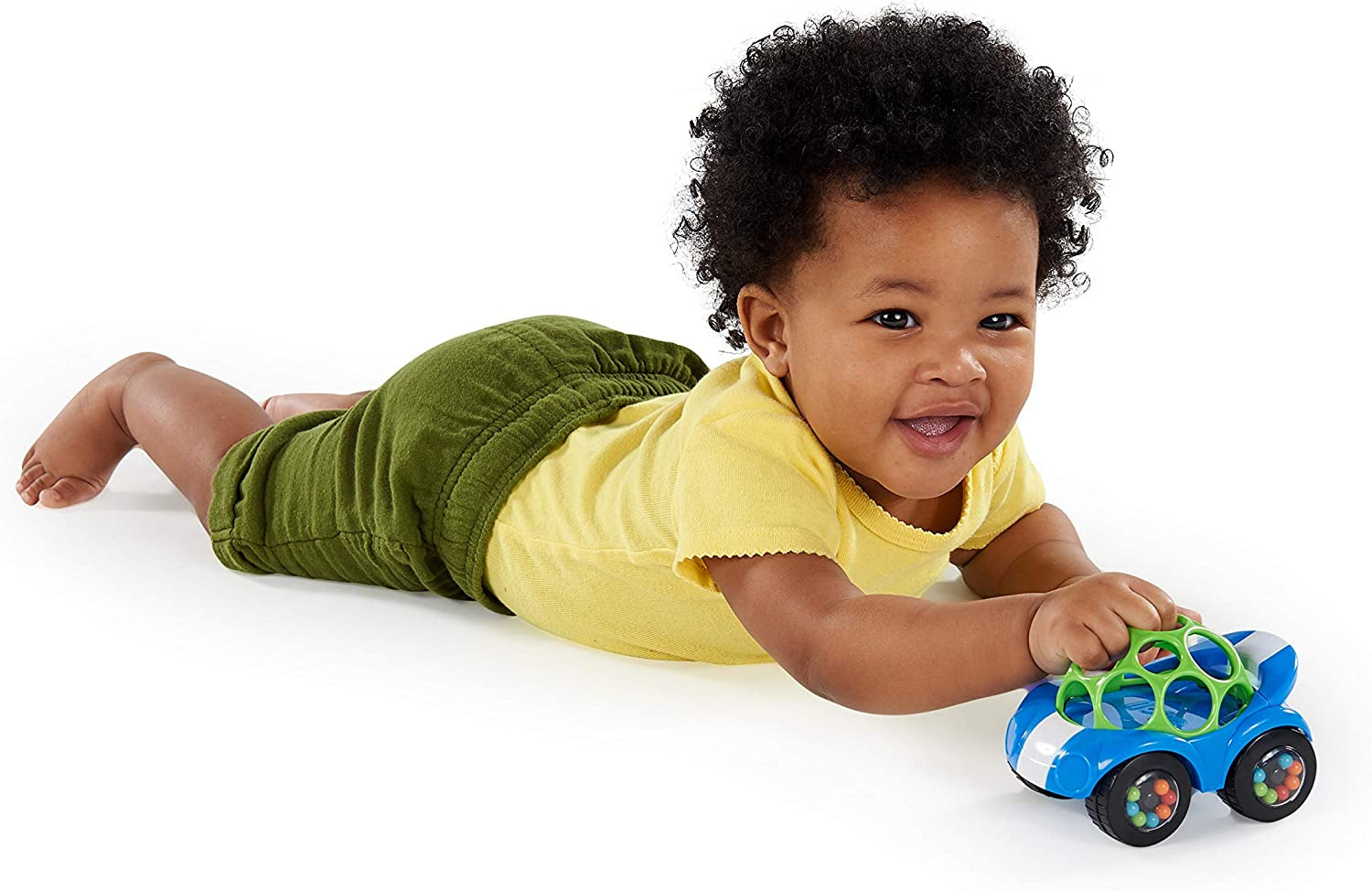 Bright Starts Oball Rammelaar Speelgoedauto Motorspeelgoed voor baby's en peuters vanaf 3 maanden 1 stuk Willekeurige kleur Blauw of rood Babyspeelgoed Naty Shop