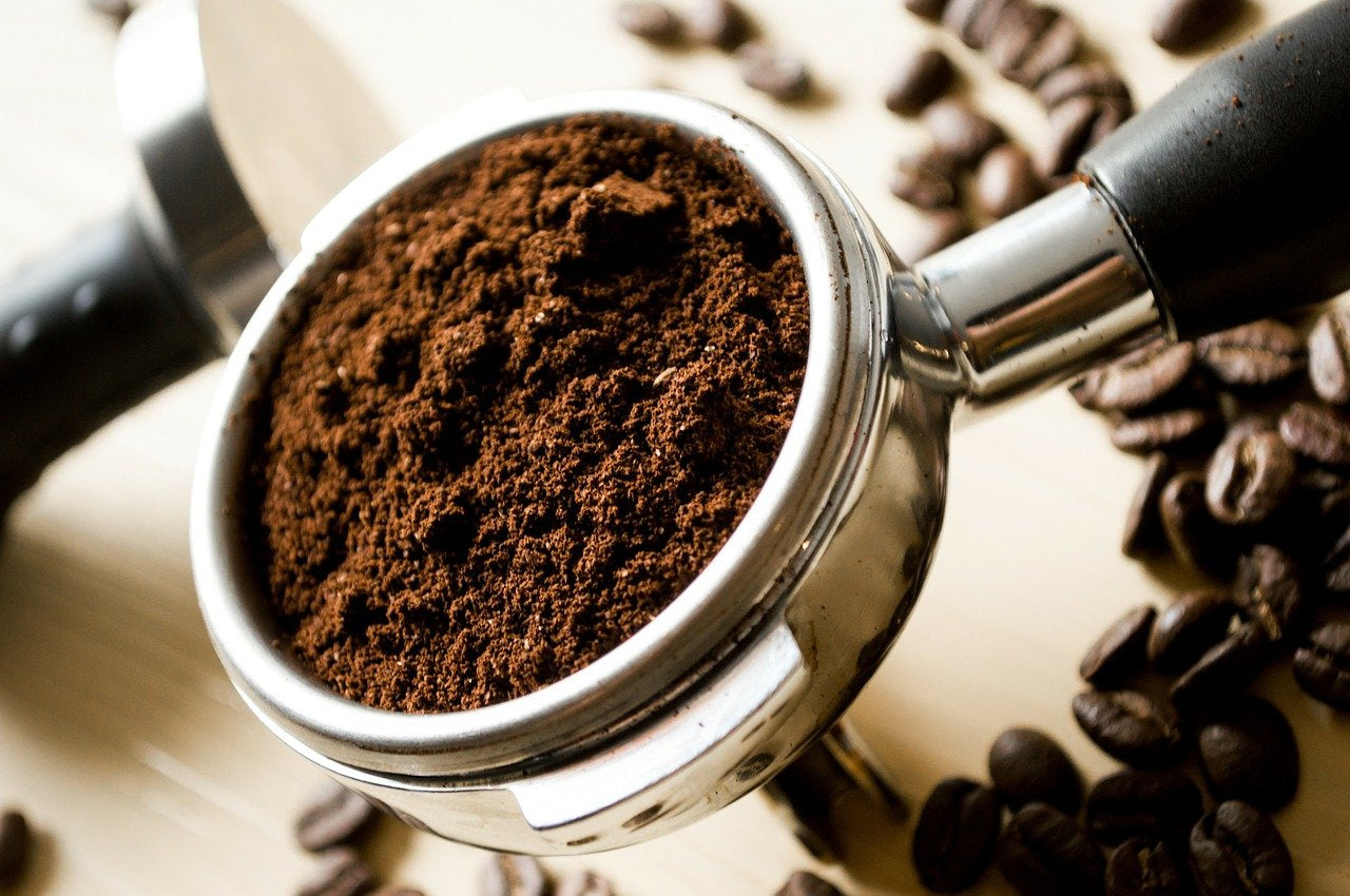 Café Poli Rosso | Traditionele Espresso | Italiaanse espressobohnen | Ideaal voor Kaffeevollautomaten, Siebträger en Espressomashinen | 1 x 1kg