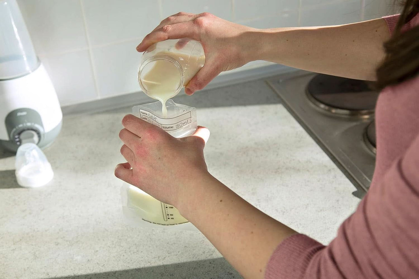 BF100 Bewaarzakje voor moedermelk - Zakje voor moedermelk - inhoud 220 Ml - 100 stuks - Transparant Voedings- en Borstvoedingsaccessoires Bebe Naty Shop