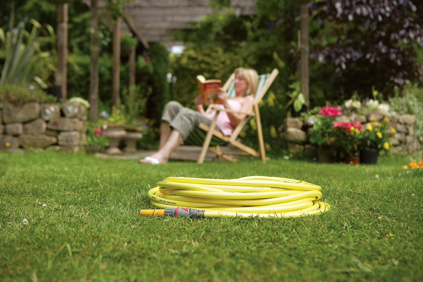 HOZELOCK - Super Tricoflex Ultimate Slang Ø 12,5 mm (1/2") 30 m: lichtgewicht, robuuste en vormstabiele tuinslang met "TNT Non Torsion" en "Soft&Flex" technologieën, 40% gerecycled PVC [116774]