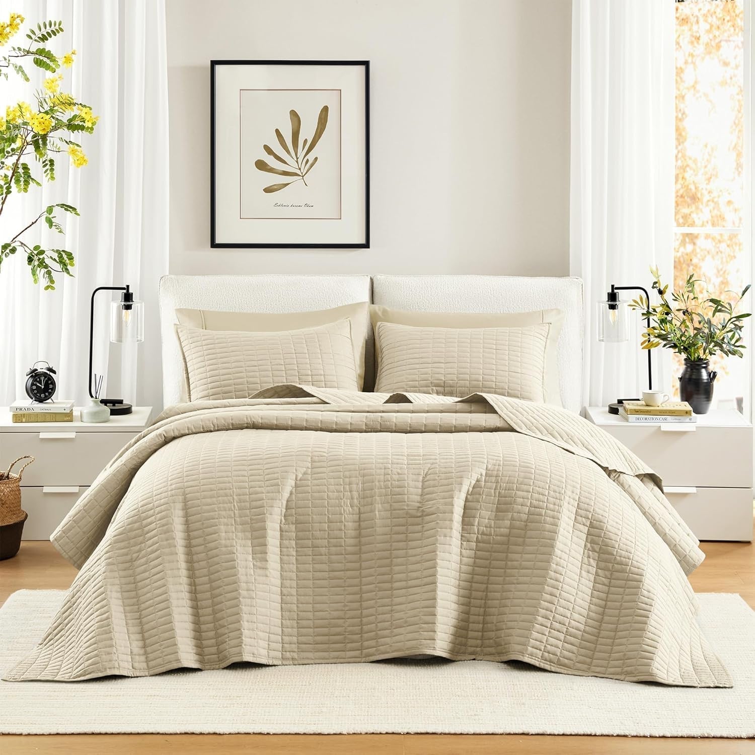 Comfort Spaces Kienna dekbedset, luxe dubbelgestikte zomerdeken, lichtgewicht, zacht beddengoed het hele jaar door, bijpassende kussensloop, wit, deken voor kingsize bedden (264,2 x 228,6 cm), Naty Shop quilts en quilts ivoorkleur kingsize bed