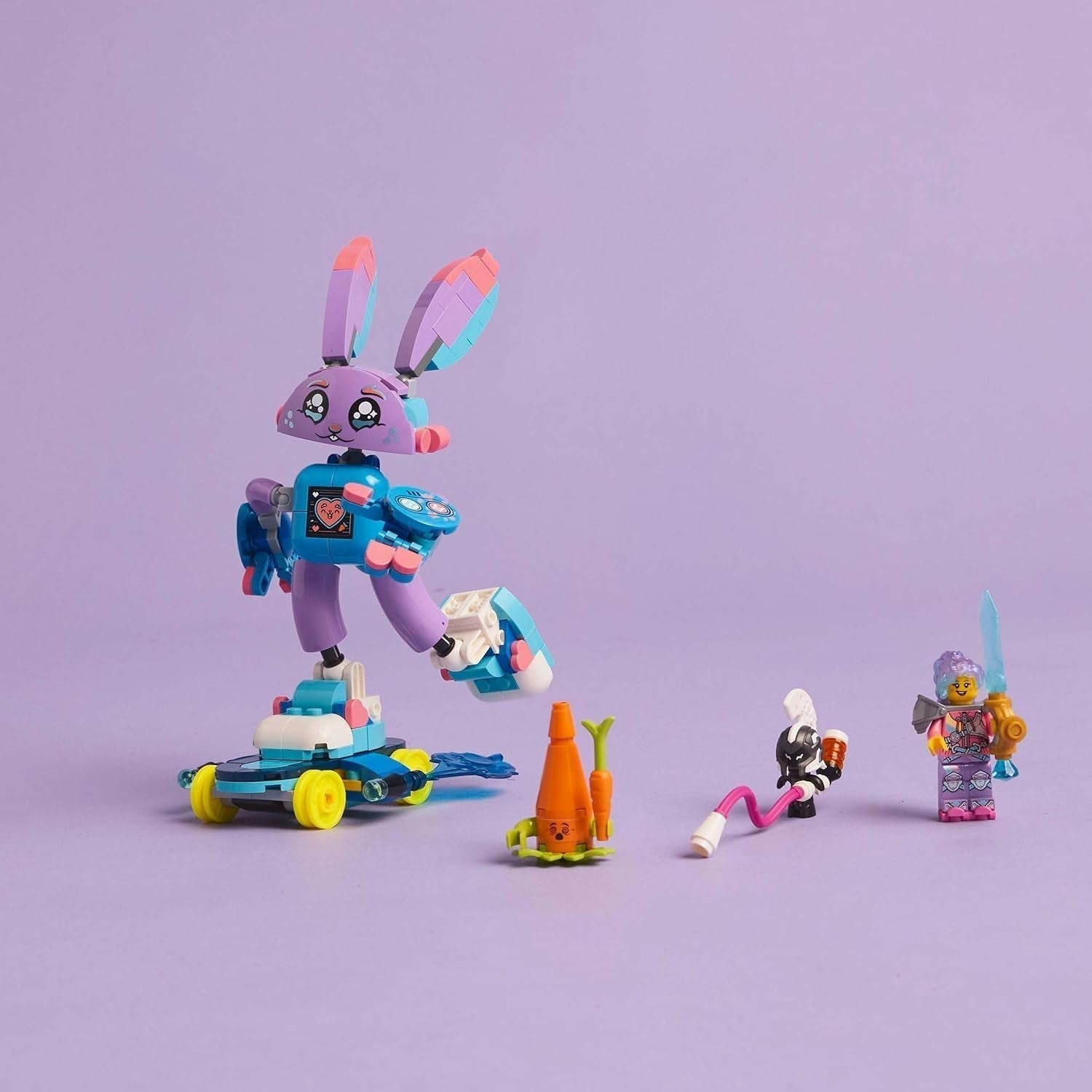 LEGO Dreamzzz Izzie en Bunchurro The Gaming Bunny, speelgoed voor kinderen vanaf 7 jaar, 2-in-1 speelset met heldenminifiguur en Cyberling voor een fantasierijke speelervaring 71490 Bouwsets Besuche den LEGO-Store