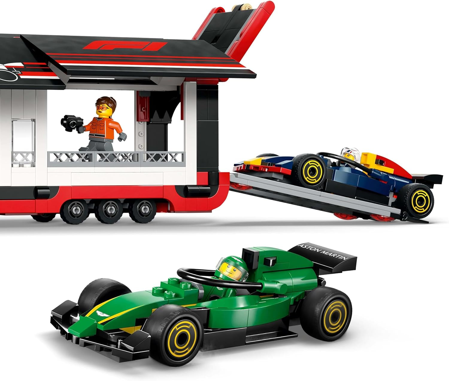 LEGO City F1 Transporter met RB20 & AMR24 F1 Racewagens - Speelgoedautotransporter voor Red Bull & Aston Martin Formule 1 Teams - Incl. 5 minifiguren - Cadeau voor jongens en meisjes vanaf 8 jaar 60445 Bouwsets Besuche den LEGO-Store