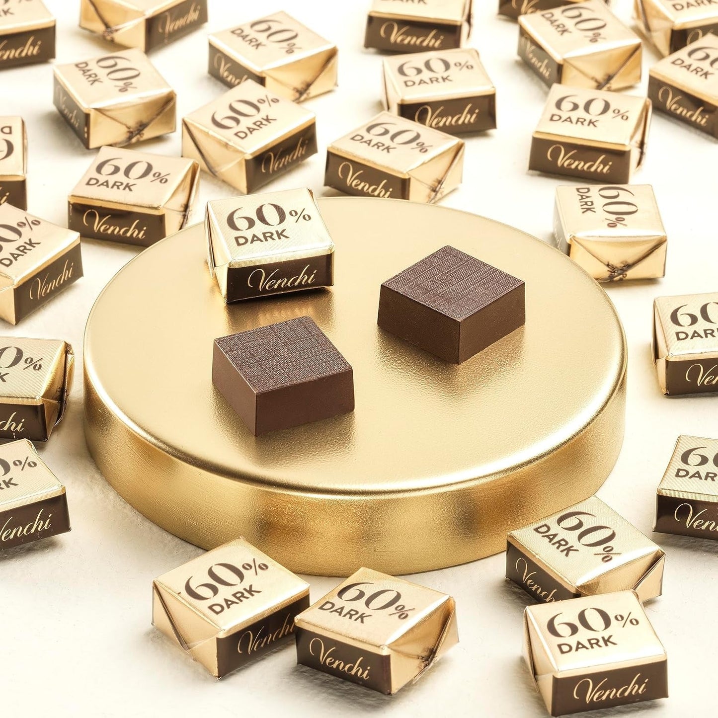 Venchi Cubotto van 60% pure pure chocolade in een verpakking van 1 kg - vegan, glutenvrij