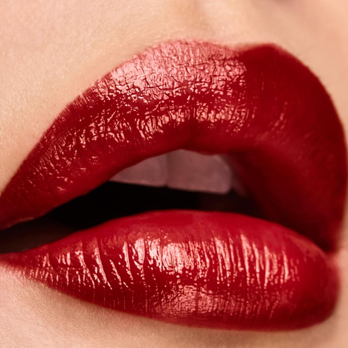 Elizabeth Arden Lip Colour, opmerkelijke rode cosmetica en schoonheidssalon Naty Shop